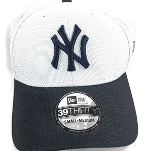BRAND NEW NEW ERA YANKEES 39FIFTY HAT SZ SM/MED